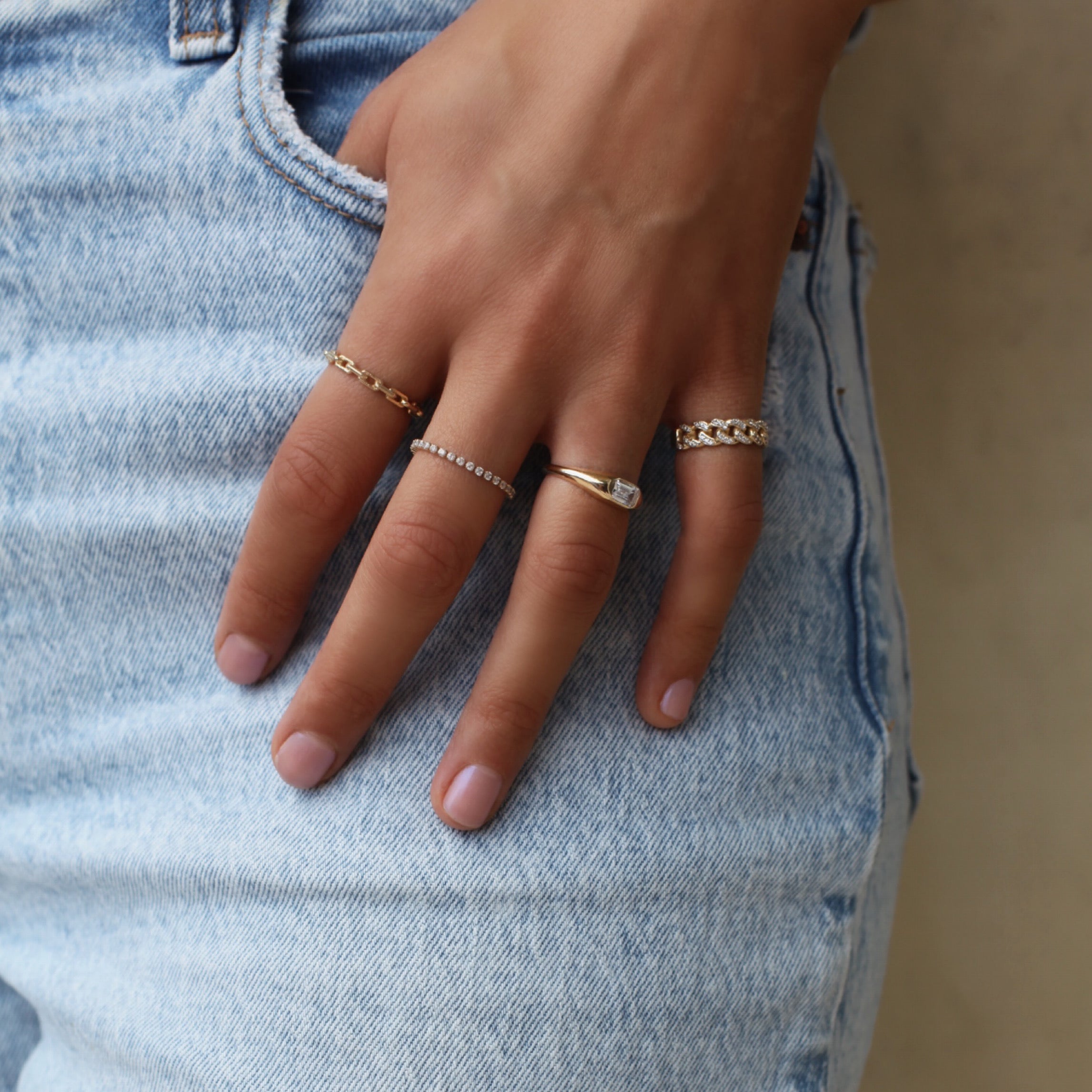 Fisting bilan BDSM video Skarlett Yoxansson